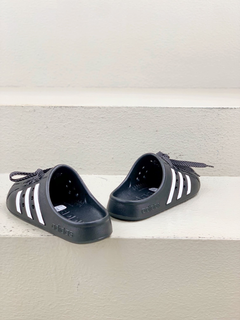 Adidas slippers